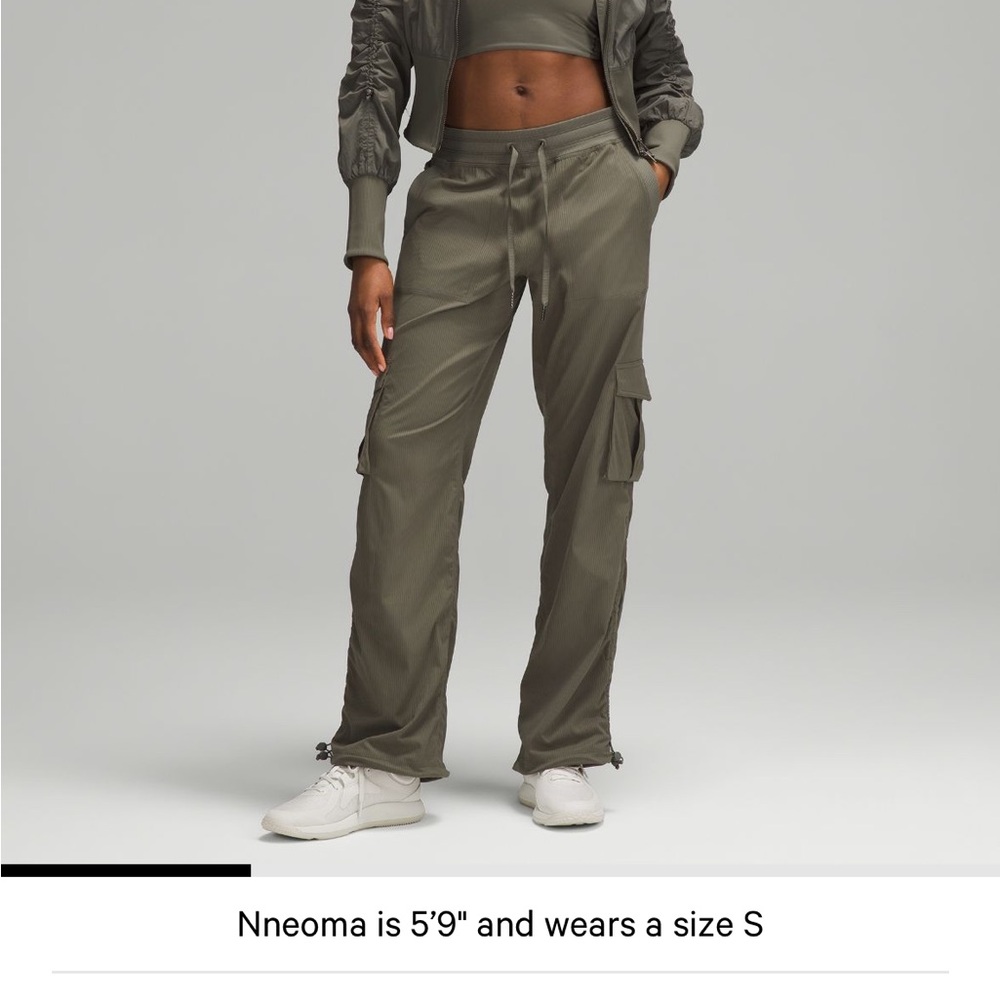 Dance studio relaxed fit mid rise cargo pant